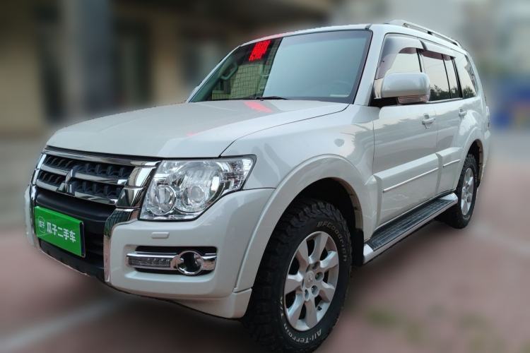 Used Mitsubishi Pajero 2018 3.0L Automatic Standard Edition Guazi used car, China used car export, Used car for sale, Used  cars, Cheapest cars for sale