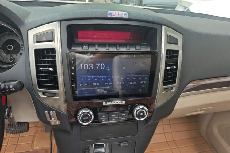 Used Mitsubishi Pajero 2018 V97 3.8L 5-Door GLS Sunroof – Middle East Audio And AC Panel