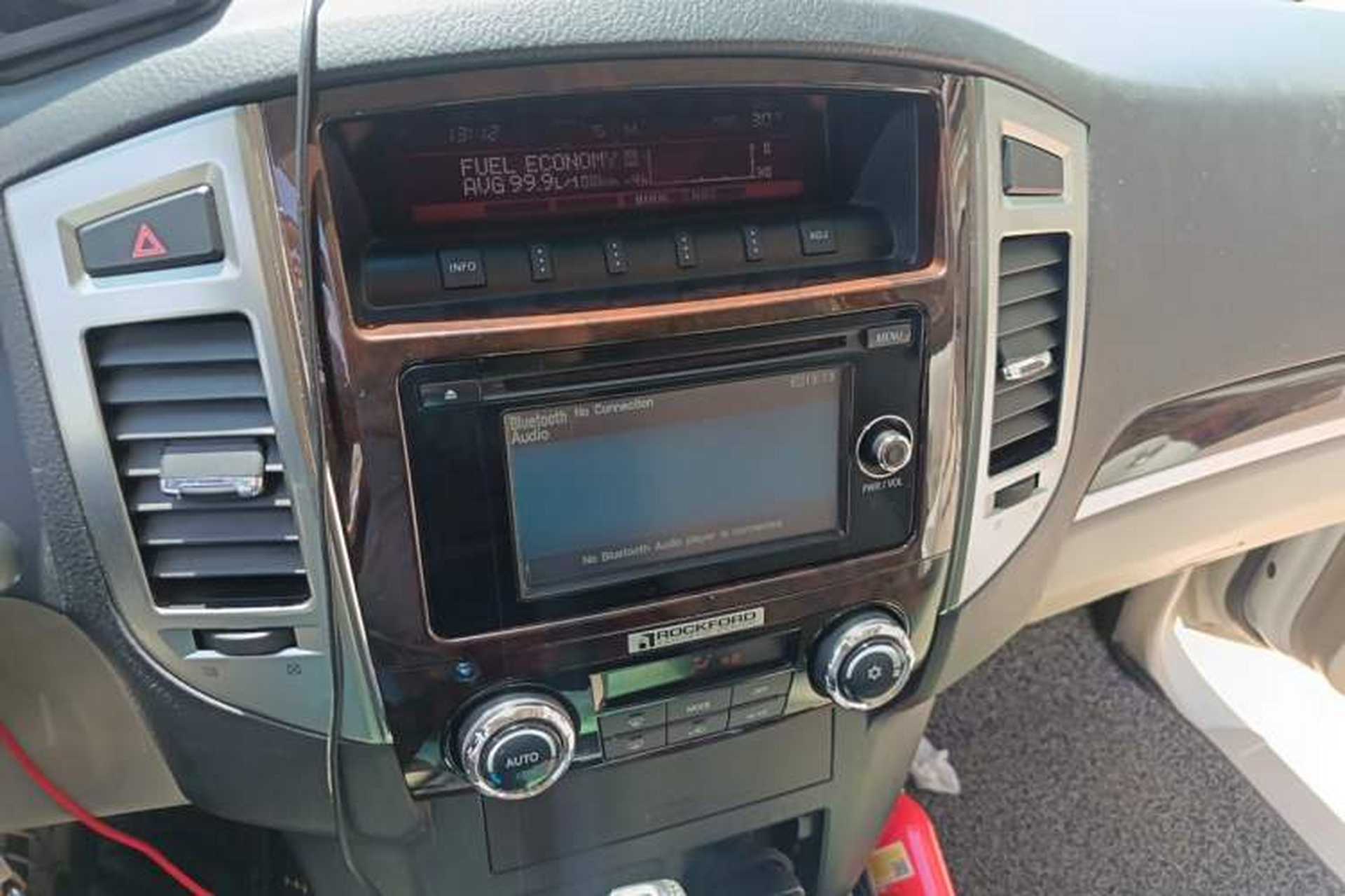 Used Mitsubishi Pajero 2018 V97 3.8L 5-Door GLS Sunroof Dual Differential – Middle East Audio And AC Panel