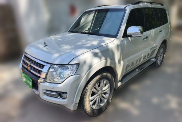 Used Mitsubishi Pajero 2018 V97 3.8L 5-Door GLS Sunroof Single-Difference Model – Middle East