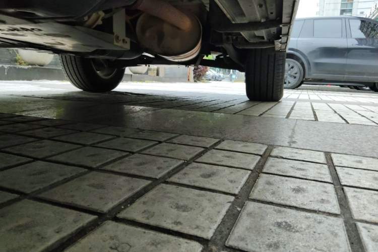 Used Mitsubishi Pajero  Chassis Front Left
