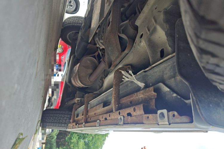 Used Mitsubishi Pajero  Chassis Front Left
