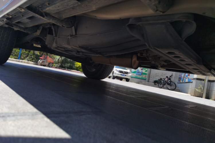 Used Mitsubishi Pajero  Chassis Front Right