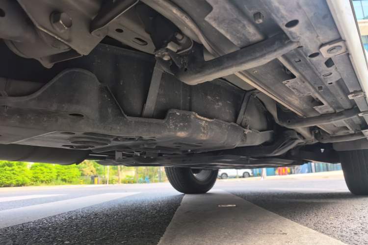 Used Mitsubishi Pajero  Chassis Front Right