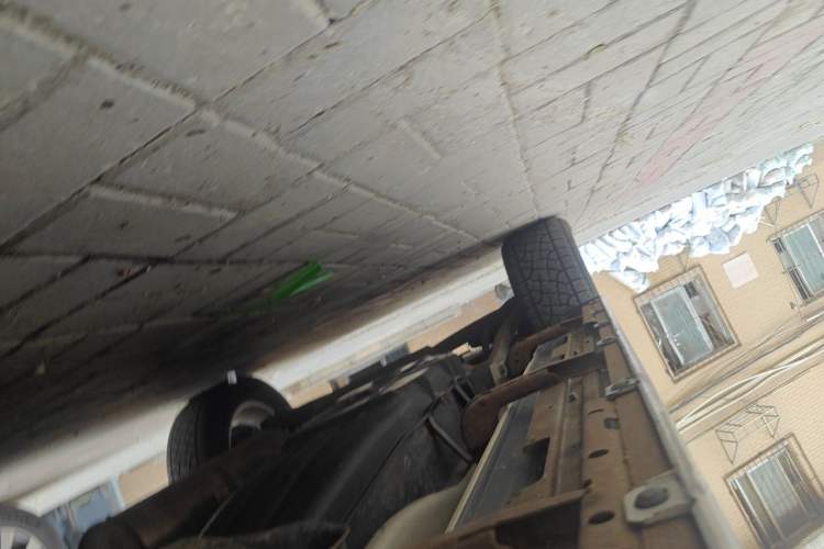 Used Mitsubishi Pajero  Chassis Front Right