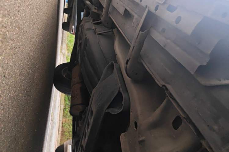 Used Mitsubishi Pajero  Chassis Front Right