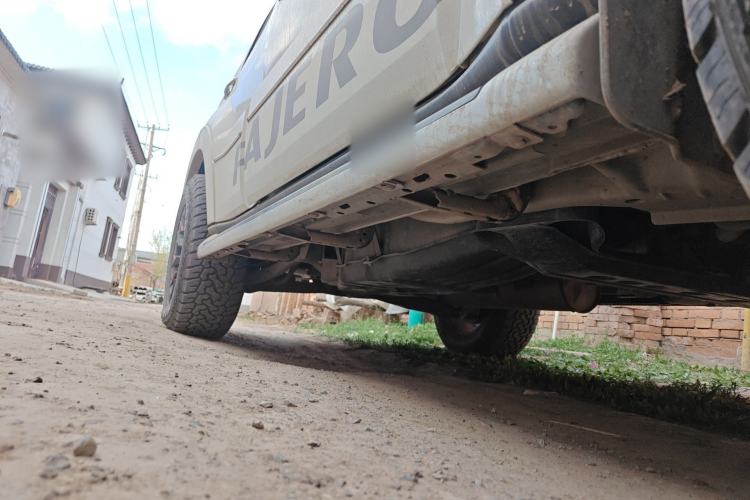 Used Mitsubishi Pajero  Chassis Front Right