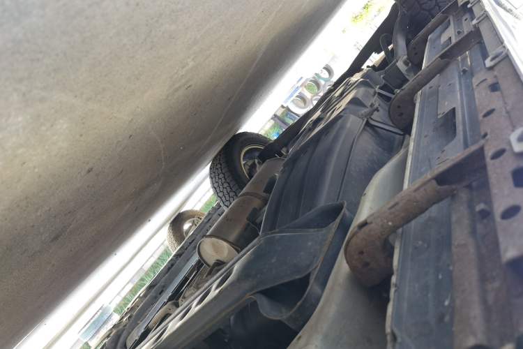 Used Mitsubishi Pajero  Chassis Front Right