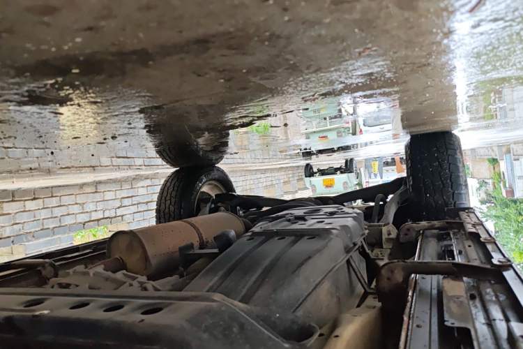 Used Mitsubishi Pajero  Chassis Front Right