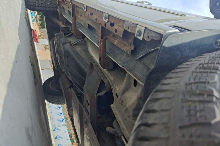 Used Mitsubishi Pajero  Chassis Front Right