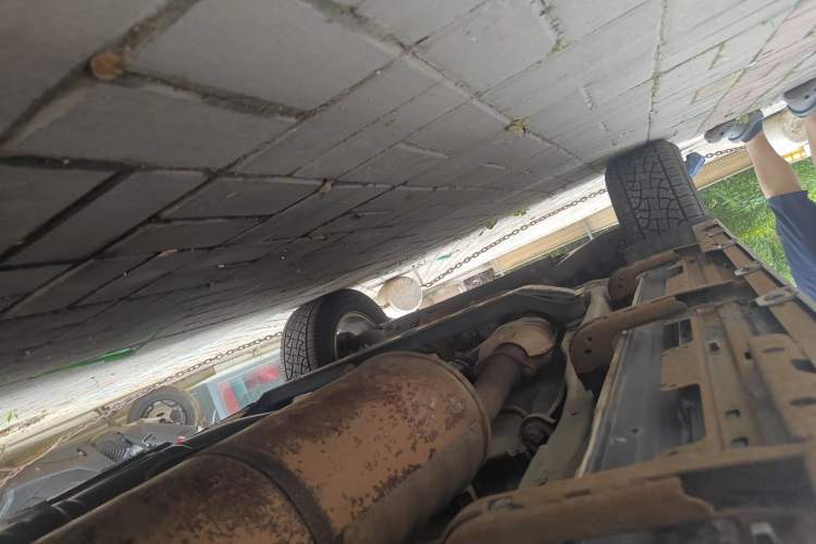 Used Mitsubishi Pajero  Chassis Rear Left