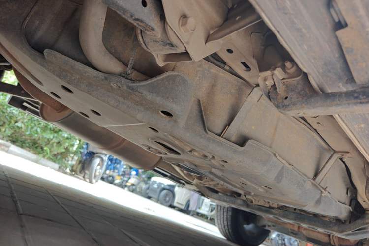 Used Mitsubishi Pajero 2018 V97 3.8L 5-Door GLS Sunroof Dual Differential – Middle East Chassis Rear Right