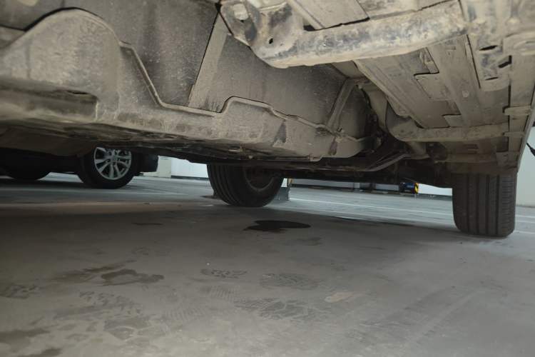 Used Mitsubishi Pajero  Chassis Rear Right