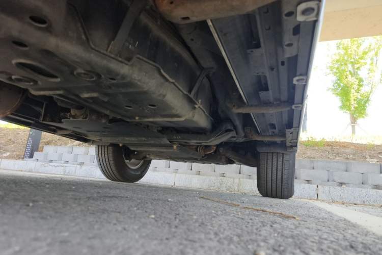Used Mitsubishi Pajero 2018 3.0L Automatic Standard Edition Chassis Rear Right