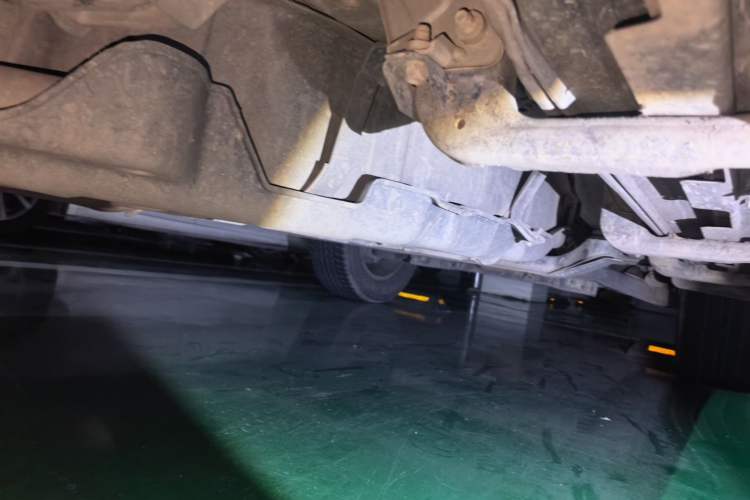 Used Mitsubishi Pajero  Chassis Rear Right