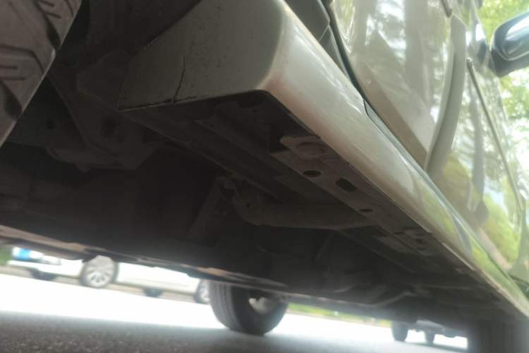 Used Mitsubishi Pajero  Chassis Rear Right