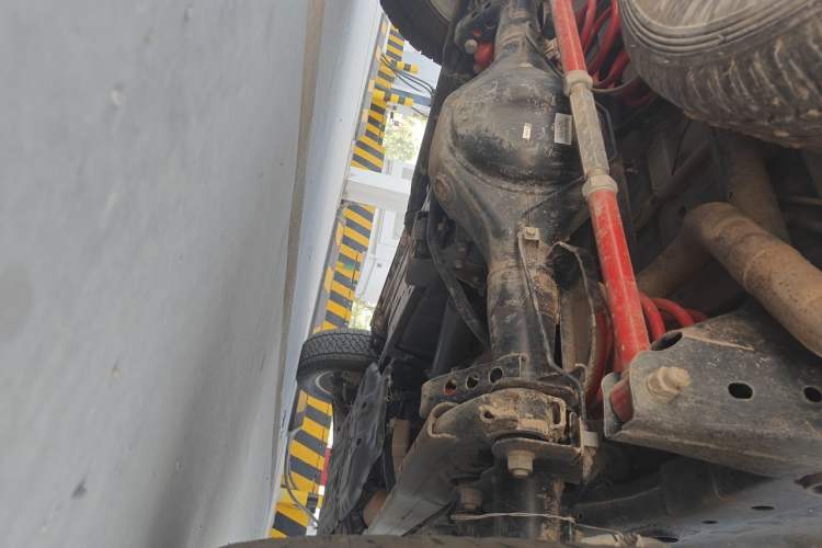 Used Mitsubishi Pajero  Chassis Rear Right