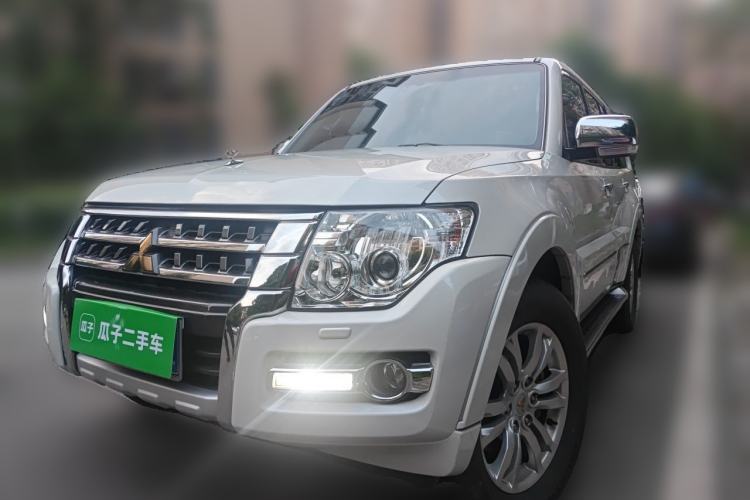 Used Mitsubishi Pajero  Guazi used car, China used car export, Used car for sale, Used  cars, Cheapest cars for sale
