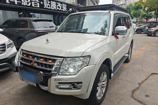 Used Mitsubishi Pajero 2018 V97 3.8L 5-Door GLS Sunroof – Middle East