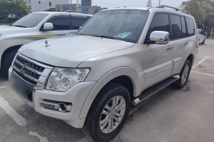 Used Mitsubishi Pajero 2018 V97 3.8L 5-Door GLS Sunroof – Middle East Guazi used car, China used car export, Used car for sale, Used  cars, Cheapest cars for sale