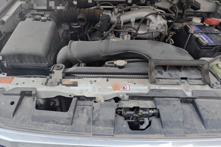 Used Mitsubishi Pajero 2018 3.0L Automatic Standard Edition Engine Bay