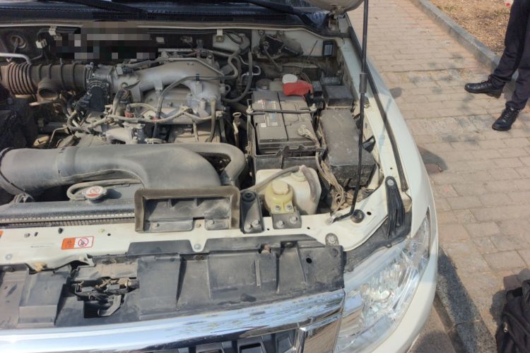 Used Mitsubishi Pajero 2018 3.0L Automatic Comfort Edition Engine Bay Left