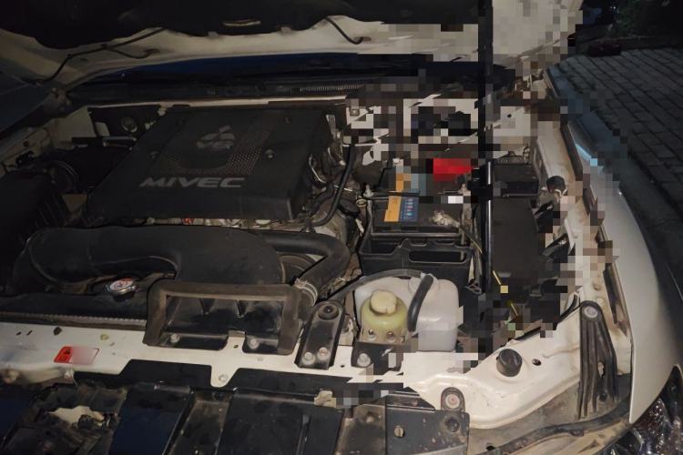 Used Mitsubishi Pajero  Engine Bay Left