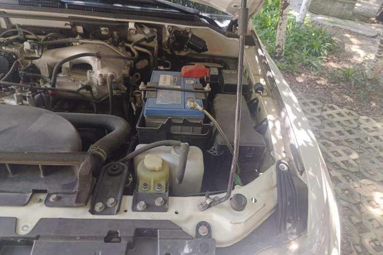 Used Mitsubishi Pajero 2018 3.0L Automatic Prestige Edition Engine Bay Left