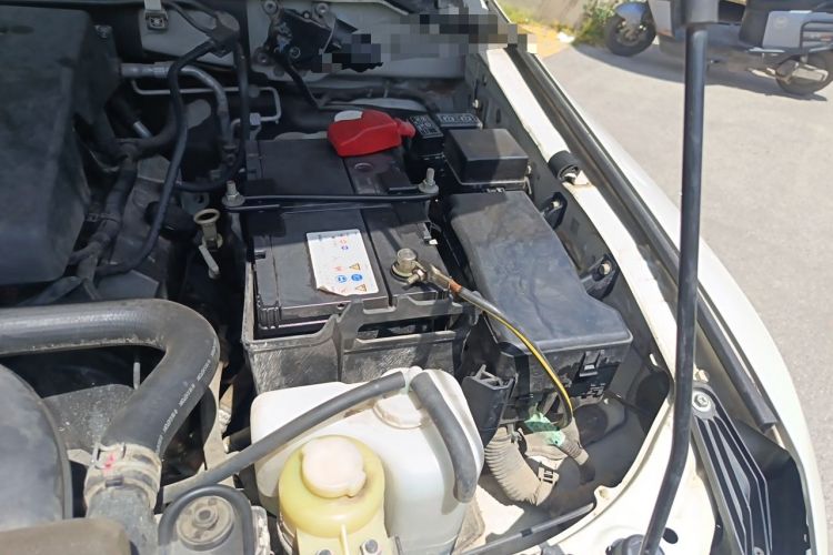 Used Mitsubishi Pajero 2018 V97 3.8L 5-Door GLS Sunroof Dual Differential – Middle East Engine Bay Left