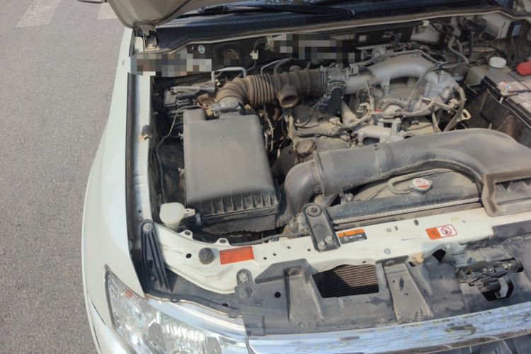 Used Mitsubishi Pajero 2018 3.0L Automatic Comfort Edition Engine Bay Right