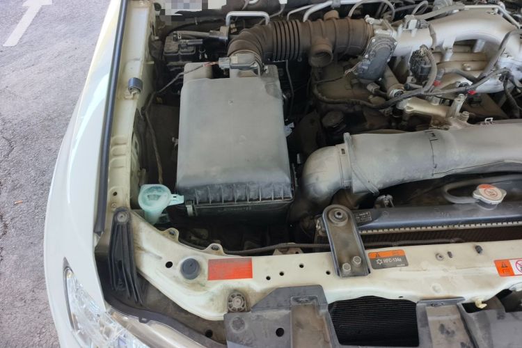 Used Mitsubishi Pajero 2018 3.0L Automatic Standard Edition Engine Bay Right