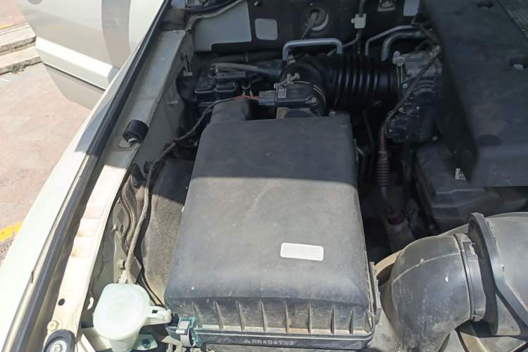 Used Mitsubishi Pajero 2018 V97 3.8L 5-Door GLS Sunroof Dual Differential – Middle East Engine Bay Right