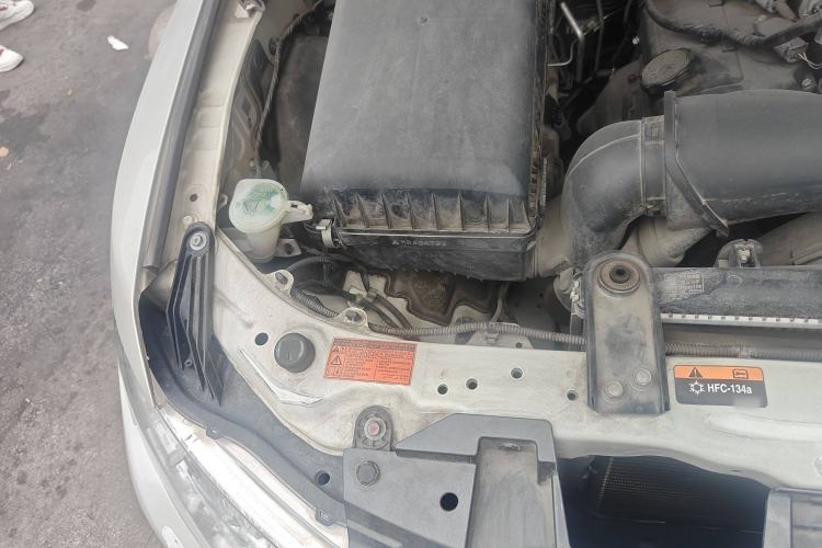 Used Mitsubishi Pajero 2018 3.0L Automatic Prestige Edition Engine Bay Right