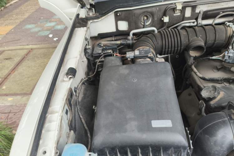 Used Mitsubishi Pajero  Engine Bay Right