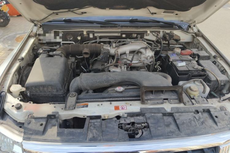 Used Mitsubishi Pajero 2018 3.0L Automatic Comfort Edition Engine Bay