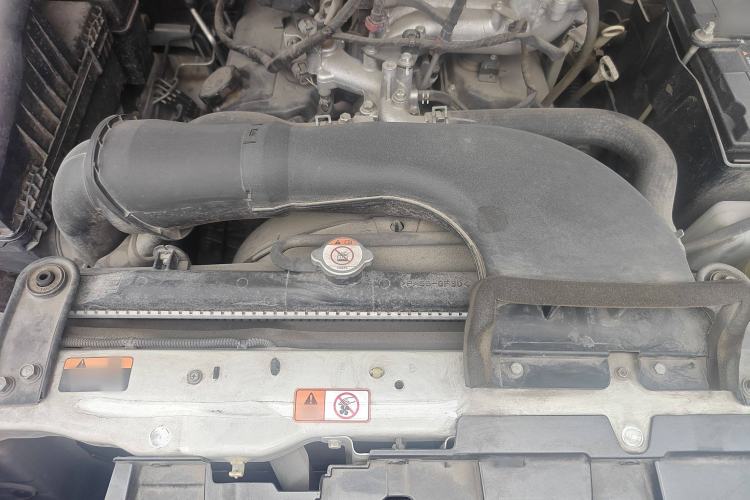 Used Mitsubishi Pajero 2018 3.0L Automatic Prestige Edition Engine Bay