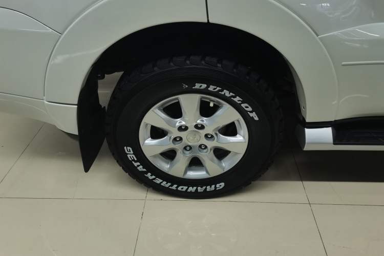 Used Mitsubishi Pajero 2018 3.0L Automatic Standard Edition Exterior 5