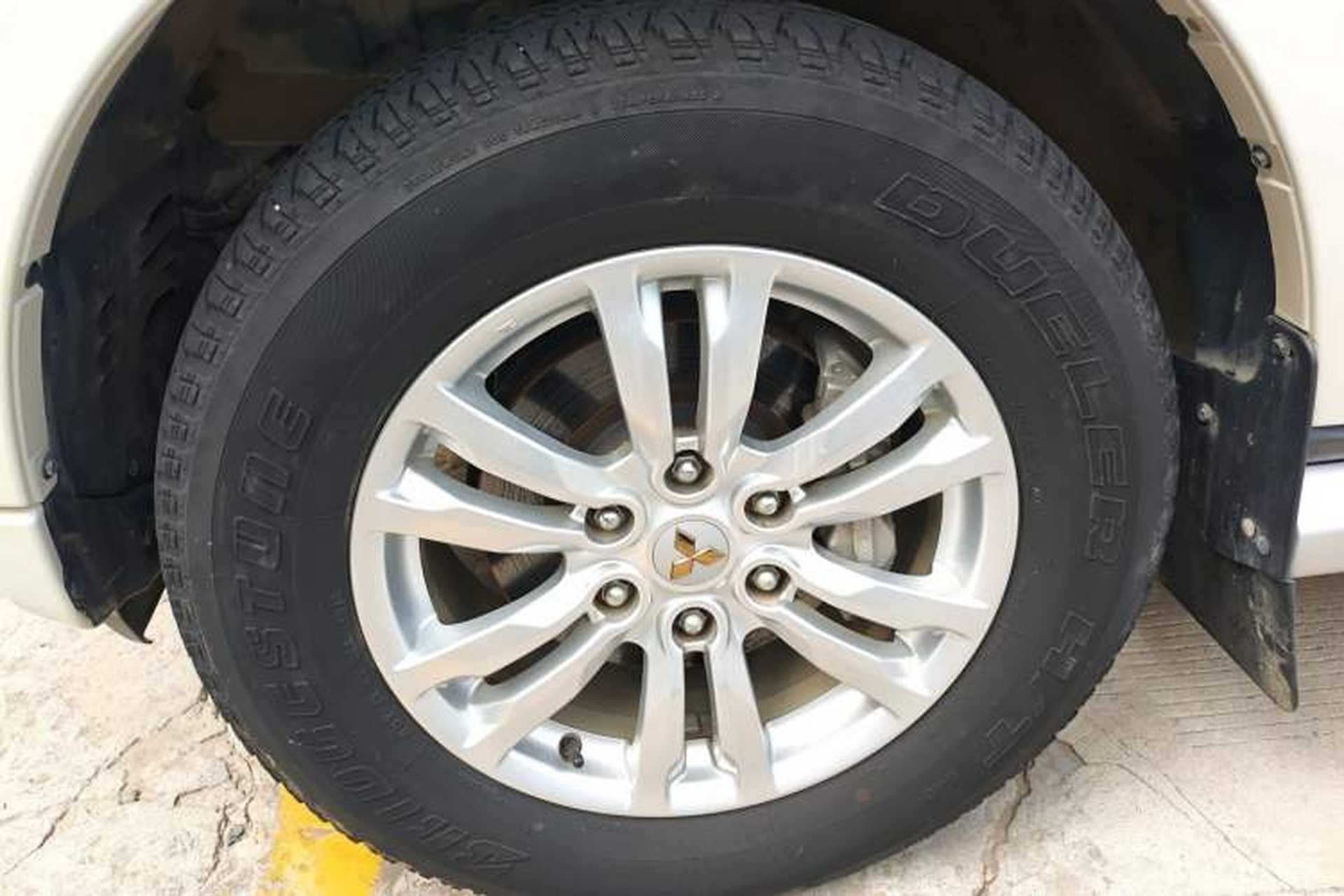 Used Mitsubishi Pajero 2018 V97 3.8L 5-Door GLS Sunroof – Middle East Exterior 7