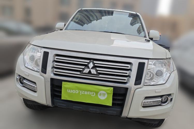 Used Mitsubishi Pajero 2018 3.0L Automatic Standard Edition Front