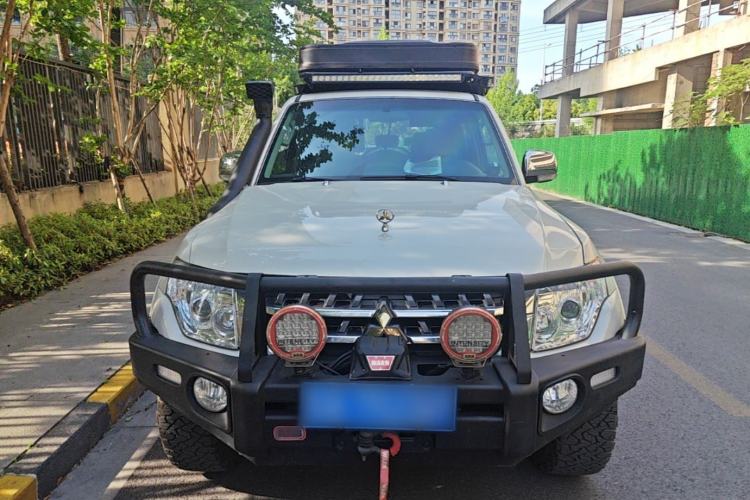 Used Mitsubishi Pajero 2018 V97 3.8L 5-Door GLS Sunroof – Middle East Front