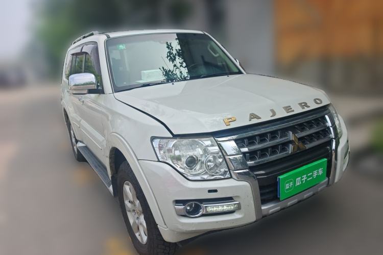 Used Mitsubishi Pajero 2018 3.0L Automatic Prestige Edition Front Right 45 Deg