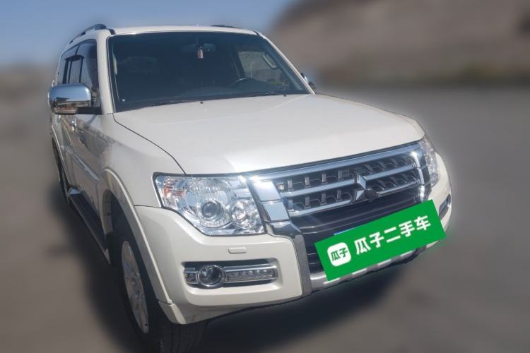 Used Mitsubishi Pajero 2018 3.0L Automatic Luxury Edition Front Right 45 Deg