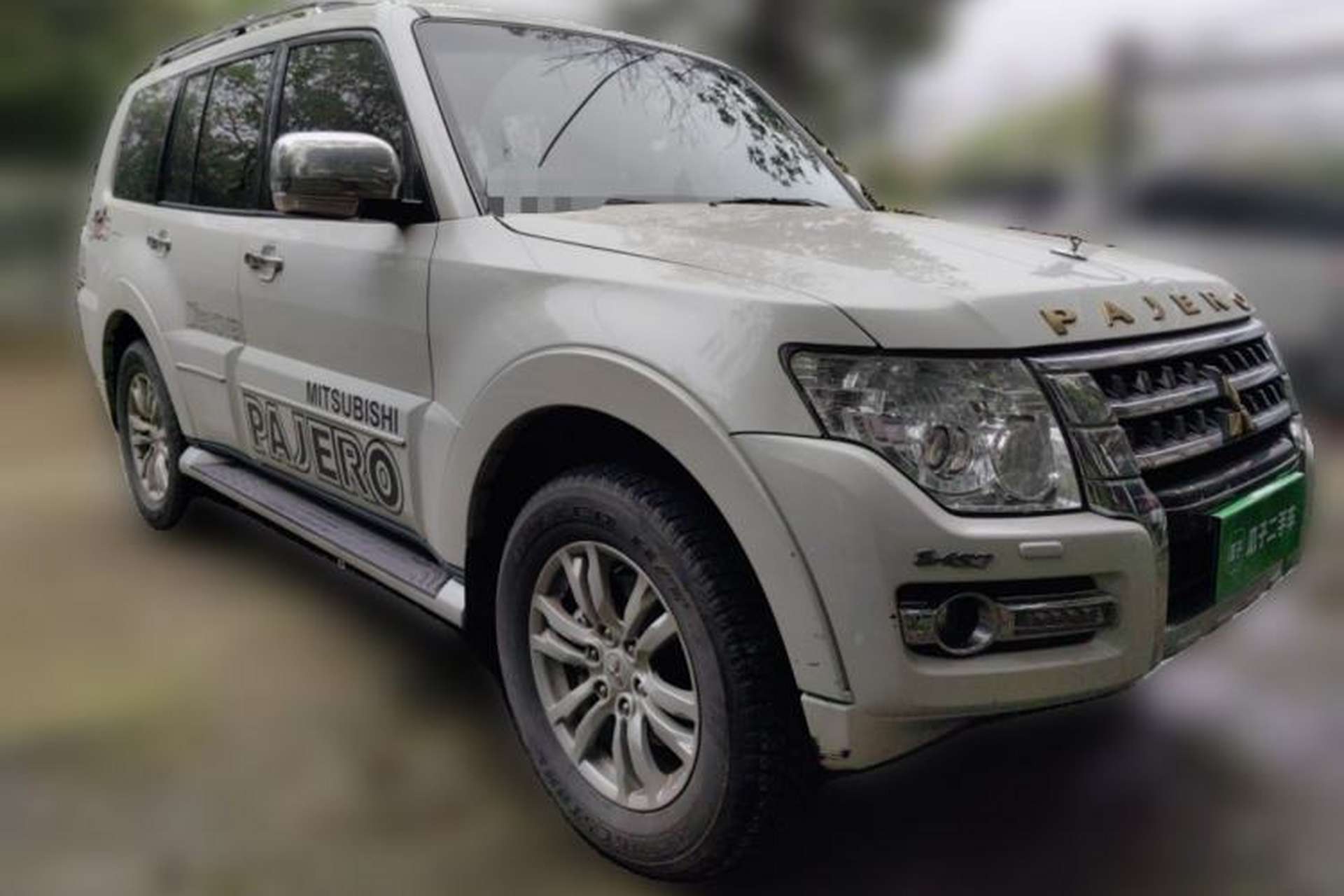 Used Mitsubishi Pajero 2018 V97 3.8L 5-Door GLS Sunroof – Middle East Front Right 45 Deg