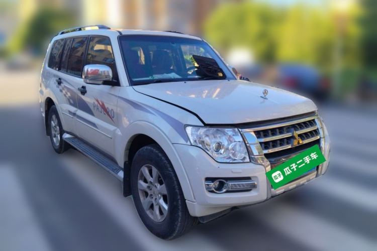 Used Mitsubishi Pajero 2018 3.0L Automatic Luxury Edition Front Right 45 Deg