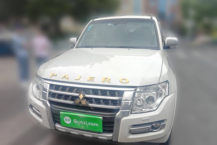 Used Mitsubishi Pajero 2018 3.0L Automatic Prestige Edition Front
