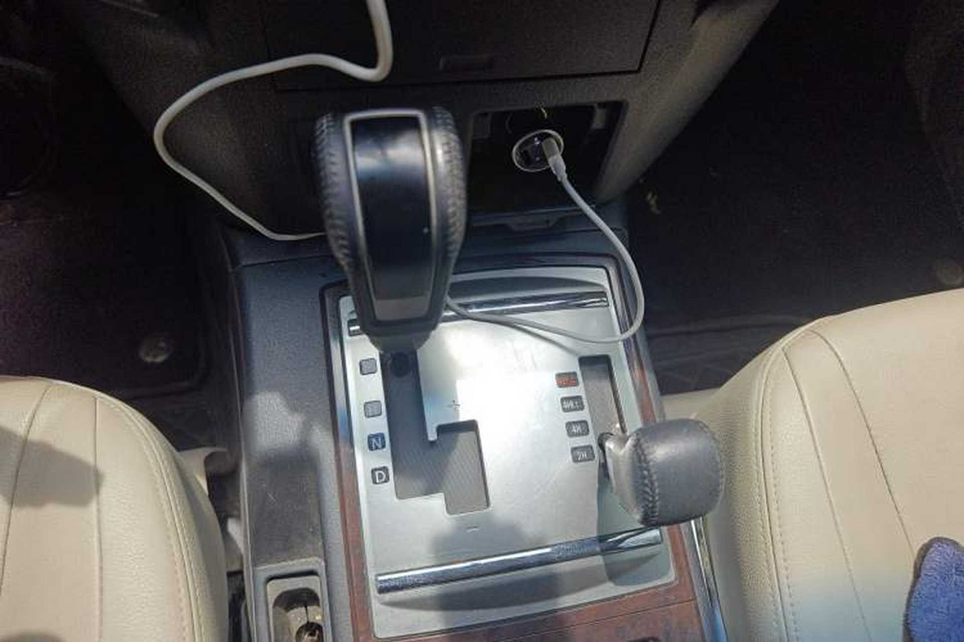 Used Mitsubishi Pajero 2018 V97 3.8L 5-Door GLS Sunroof Dual Differential – Middle East Gear Lever