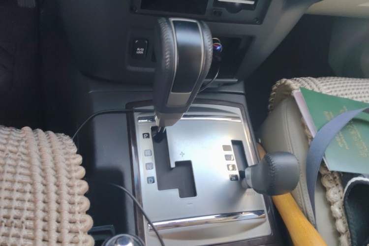 Used Mitsubishi Pajero  Gear Lever