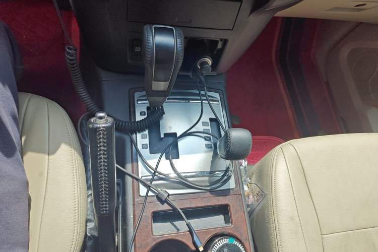 Used Mitsubishi Pajero  Gear Lever