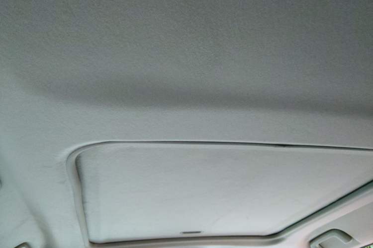 Used Mitsubishi Pajero  Headliner