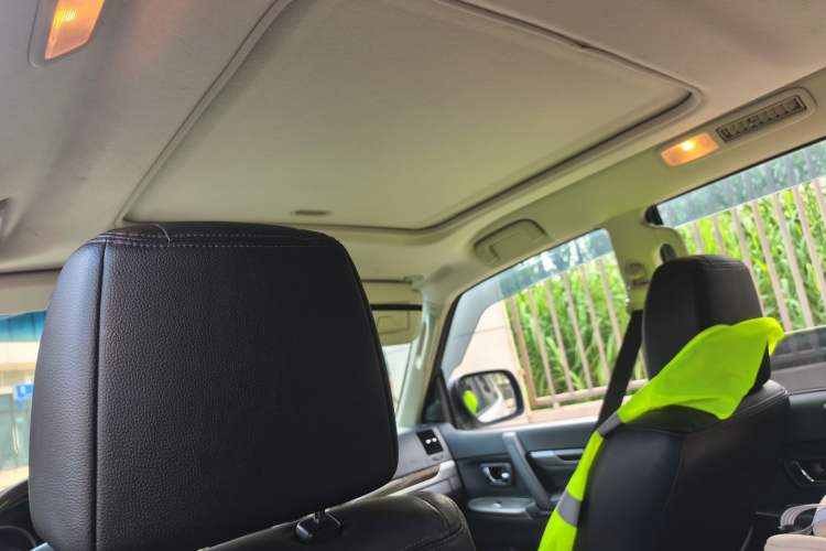 Used Mitsubishi Pajero  Headliner